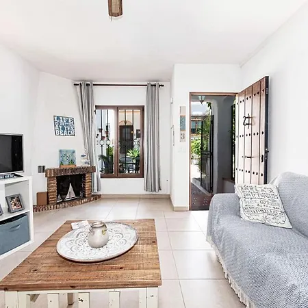 Nueva Townhouse *