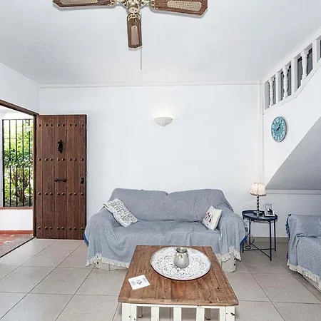 Semesterbostad Nueva Townhouse Nerja